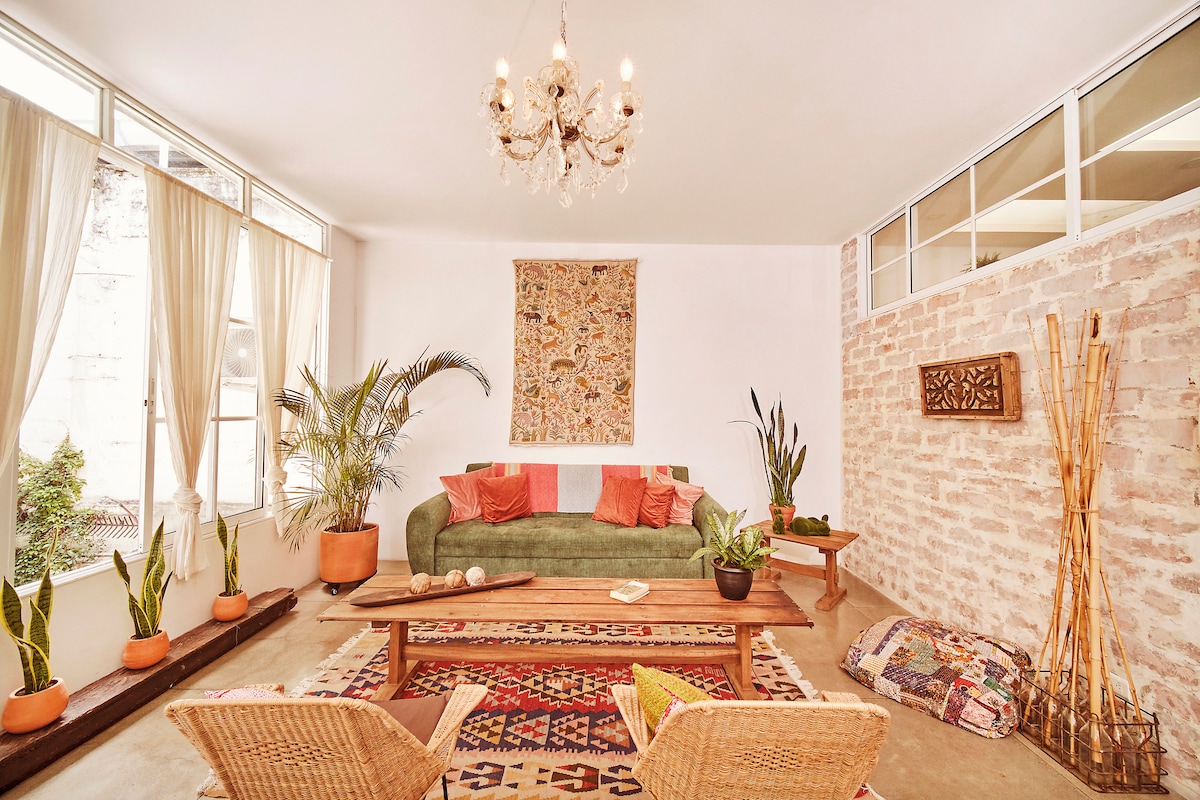 Rustic Private APT Near Gato de Tejada -7 Min Walk