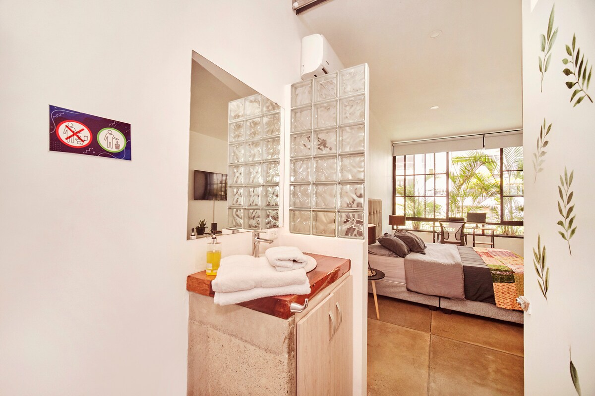 Rustic Private APT Near Gato de Tejada -7 Min Walk - Photo 11