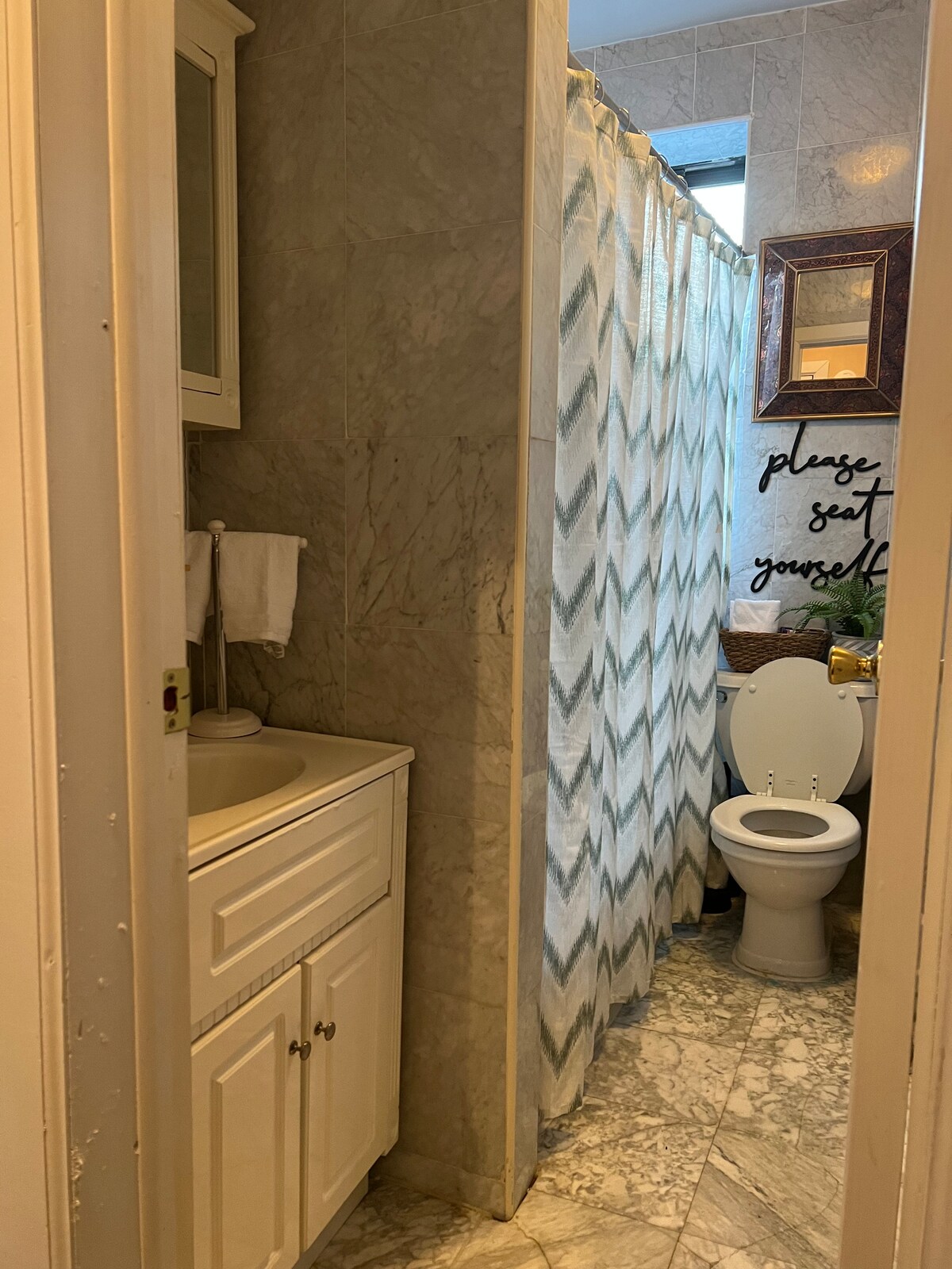 Clinton Hills Downtown Apartment - Photo 11