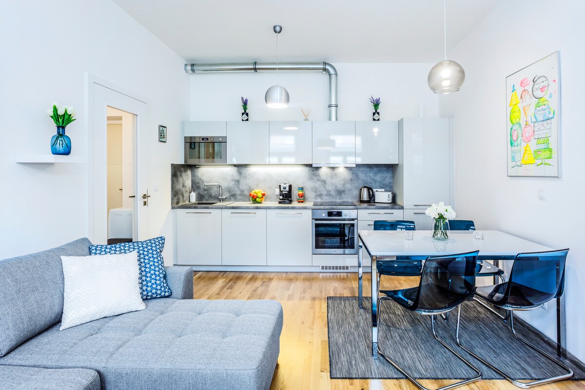 Stay in a Sleek Flat near TV Tower - Photo 4