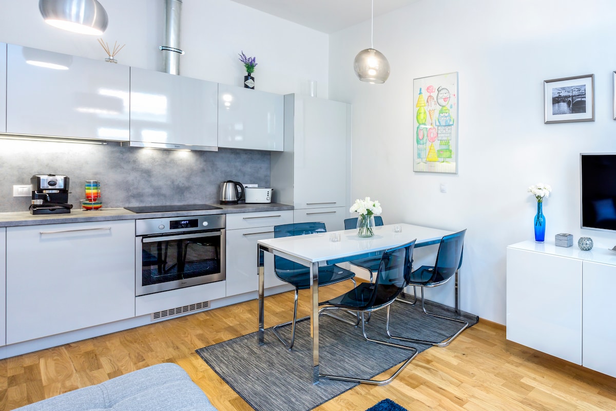 Stay in a Sleek Flat near TV Tower - Photo 24