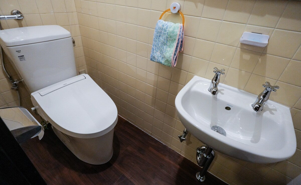 Tokyo Nezu Stained Glass Museum & Guest House (Since 2019) - Photo 32